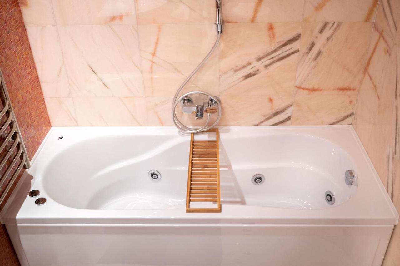 Natali Luxury Suites Belgrado Buitenkant foto