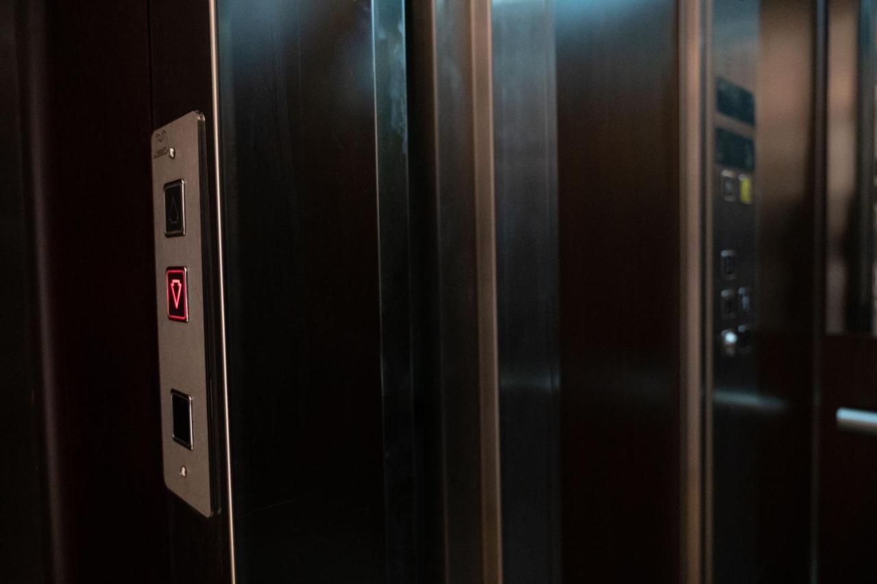 Natali Luxury Suites Belgrado Buitenkant foto