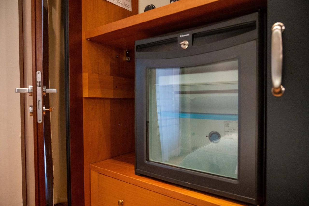 Natali Luxury Suites Belgrado Buitenkant foto