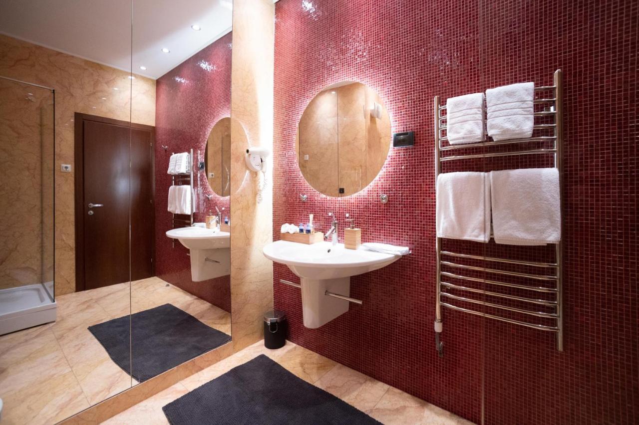Natali Luxury Suites Belgrado Buitenkant foto