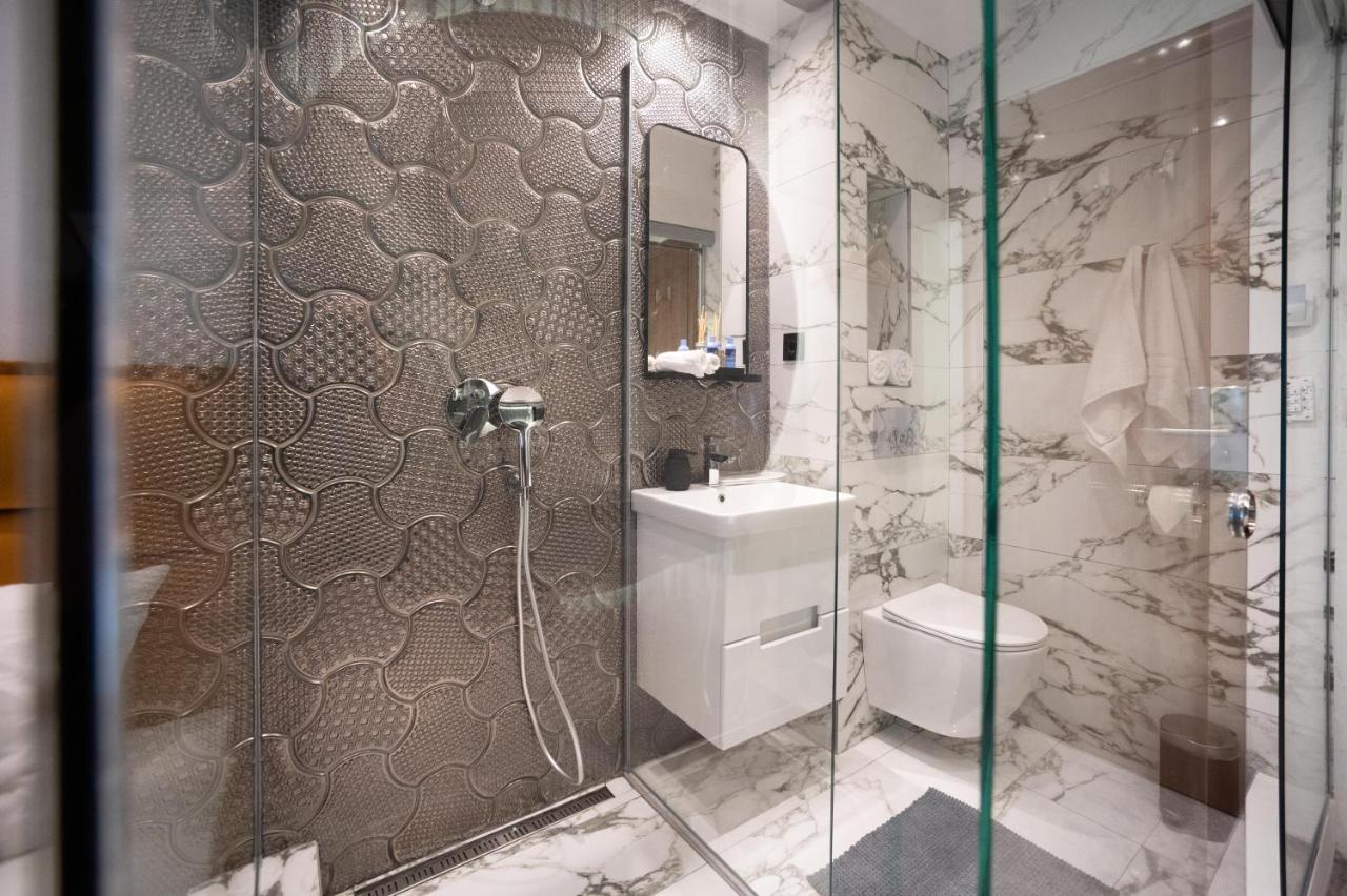 Natali Luxury Suites Belgrado Buitenkant foto