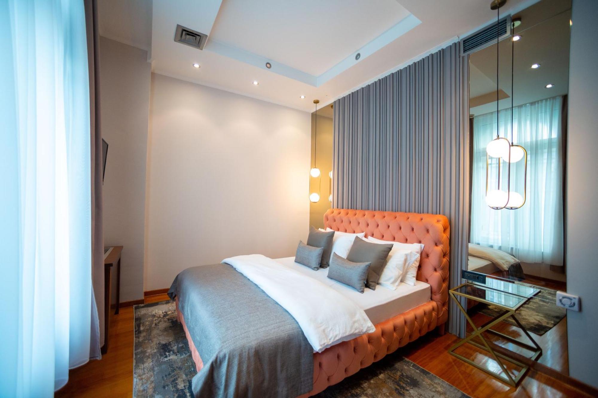 Natali Luxury Suites Belgrado Buitenkant foto