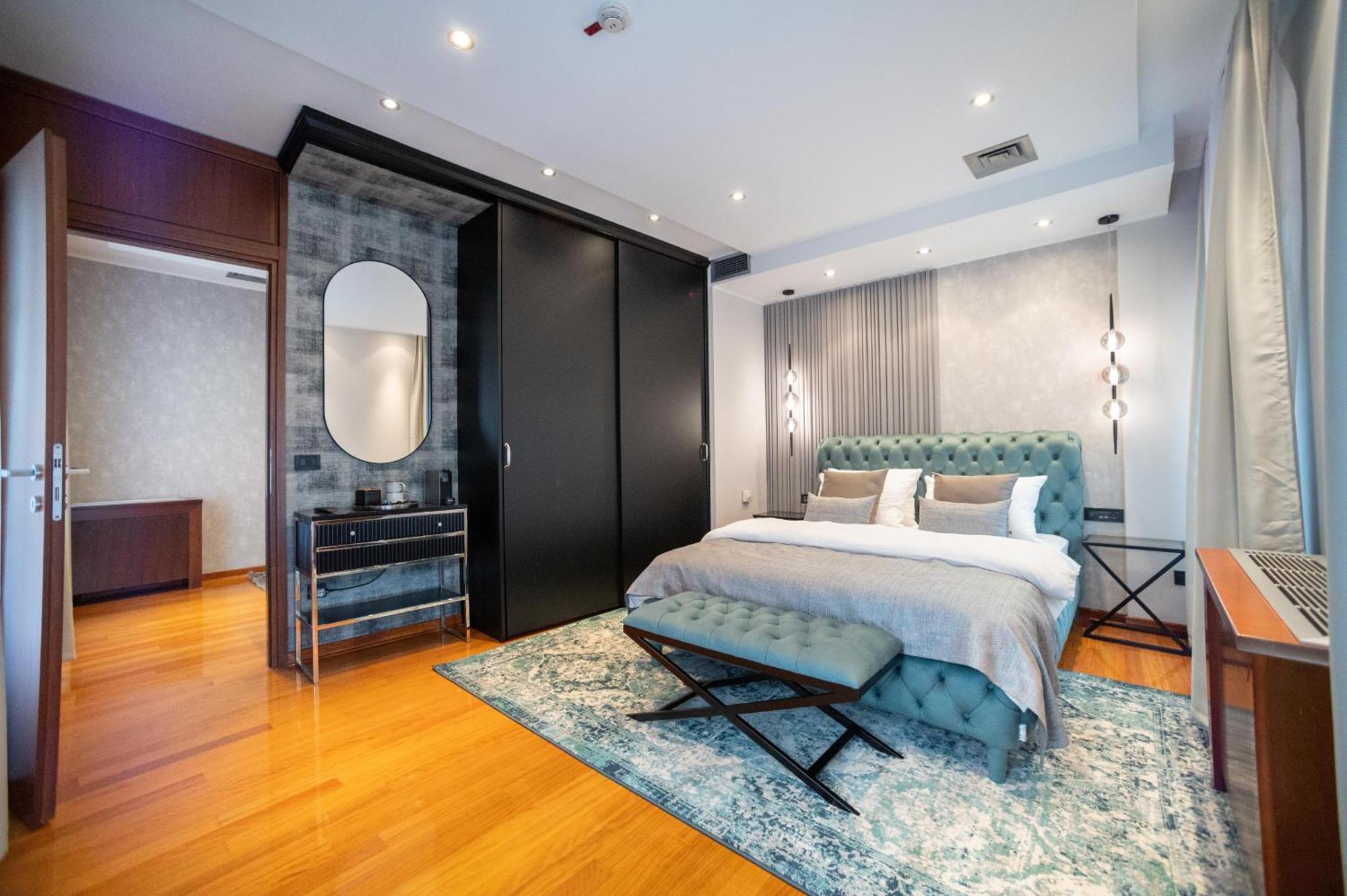 Natali Luxury Suites Belgrado Buitenkant foto